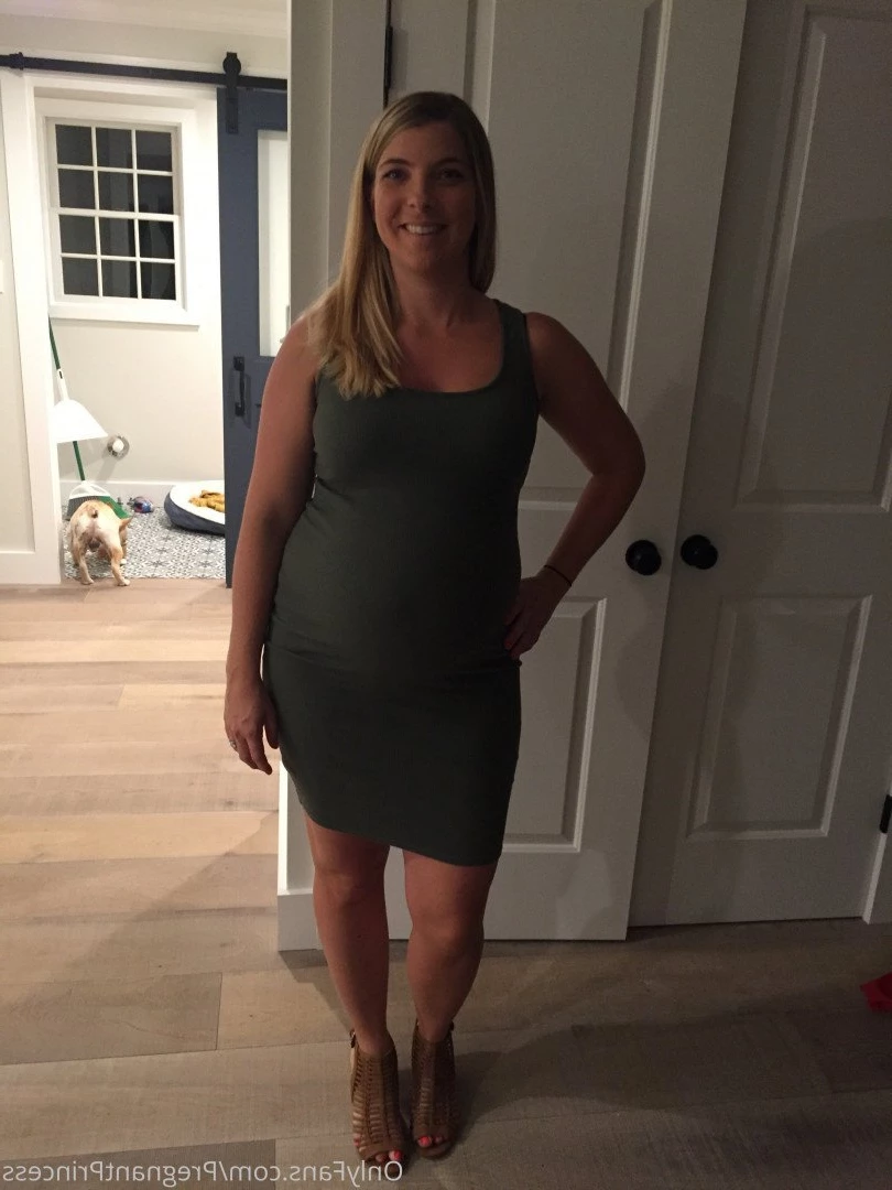 Pregnant Baking [ pregnantbaking ] Onlyfans leaked photo 5035648 on Hotleaks.tv