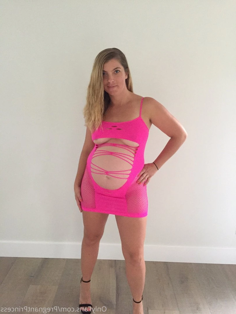 Pregnant Baking [ pregnantbaking ] Onlyfans leaked photo 5036028 on Hotleaks.tv