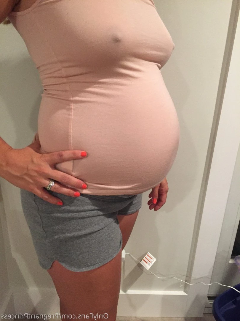 Pregnant Baking [ pregnantbaking ] Onlyfans leaked photo 5036044 on Hotleaks.tv