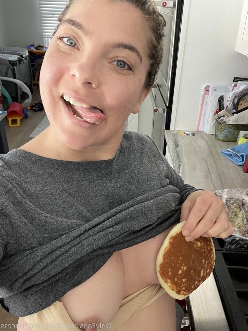 Pregnant Baking [ pregnantbaking ] Onlyfans leaked photo 5036078 on Hotleaks.tv