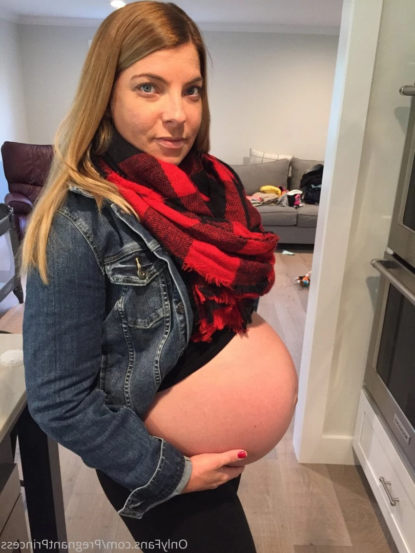Pregnant Baking [ pregnantbaking ] Onlyfans leaked photo 5036172 on Hotleaks.tv