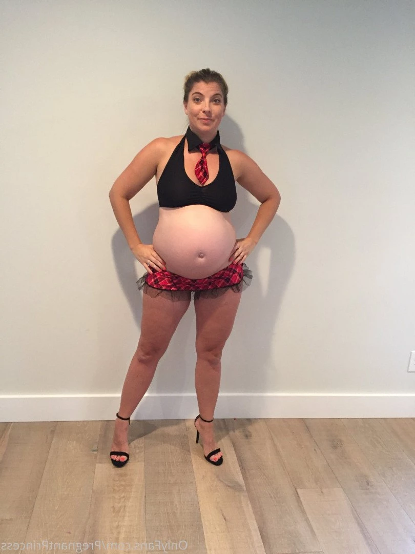 Pregnant Baking [ pregnantbaking ] Onlyfans leaked photo 5036320 on Hotleaks.tv