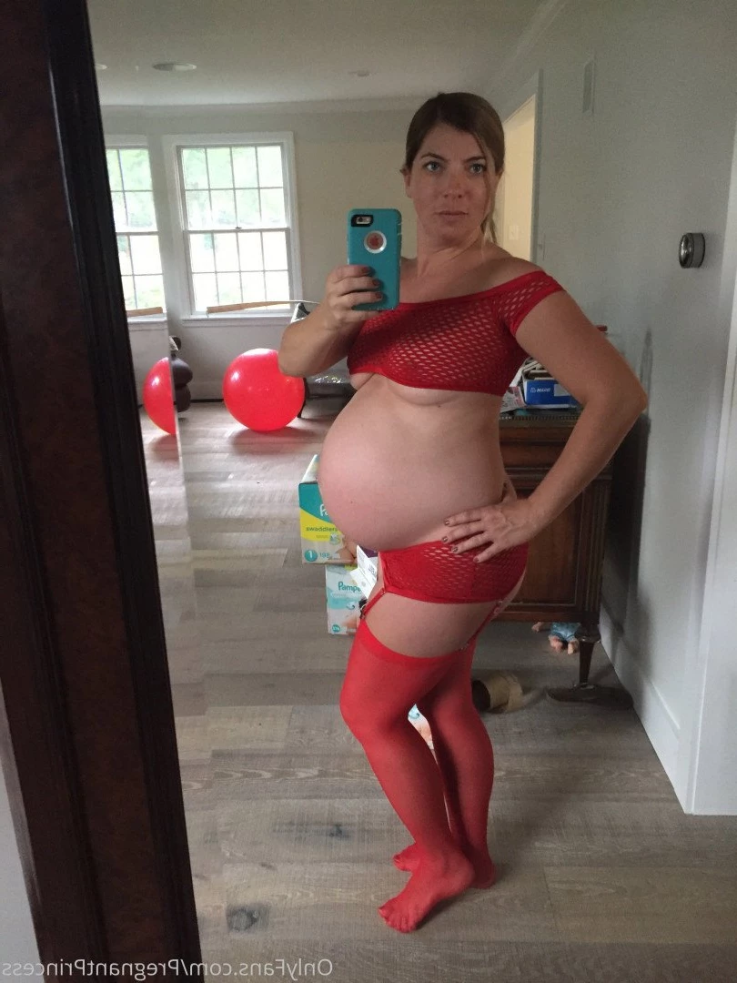 Pregnant Baking [ pregnantbaking ] Onlyfans leaked photo 5036355 on Hotleaks.tv
