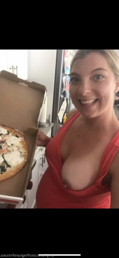 Pregnant Baking [ pregnantbaking ] Onlyfans leaked photo 5036579 on Hotleaks.tv