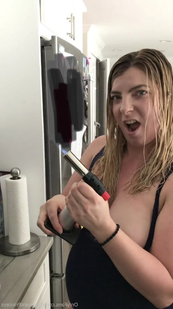 Pregnant Baking [ pregnantbaking ] Onlyfans leaked photo 5036654 on Hotleaks.tv