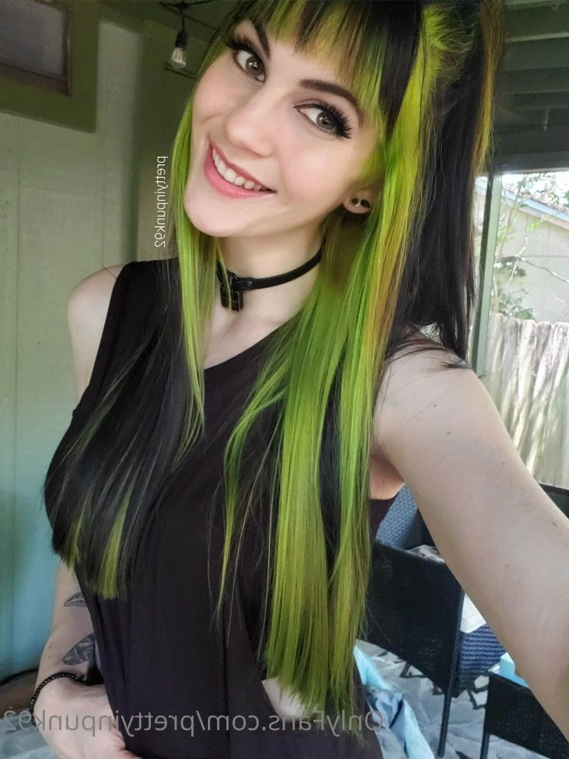 Rachel [ prettyinpunk92 ] Onlyfans leaked photo 5473420 on Hotleaks.tv