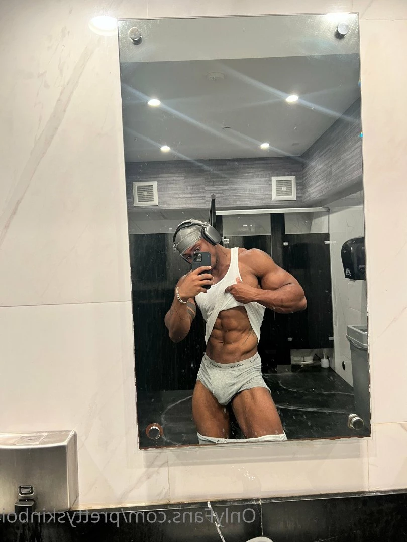 P.S.B [ prettyskinboi ] Onlyfans leaked photo 5035334 on Hotleaks.tv