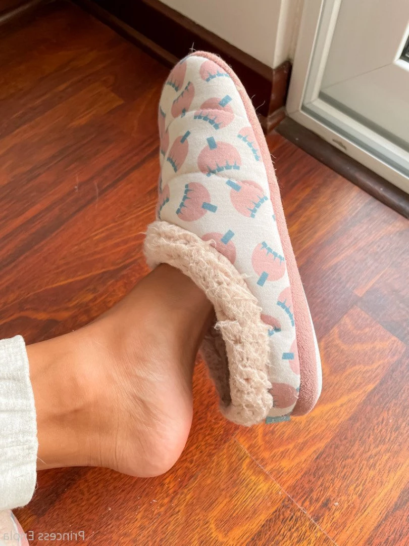 Enola | Foot Humiliation &amp; Sadistic [ princess_enola ] Onlyfans leaked photo 5456873 on Hotleaks.tv
