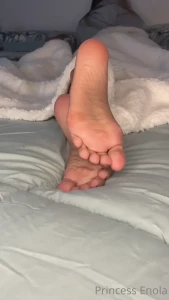 10562582