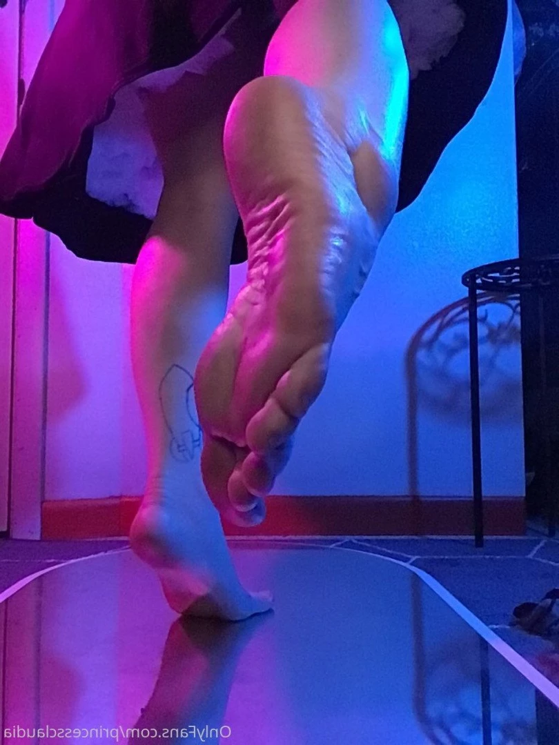 Princess Claudia [ princessclaudia ] Onlyfans leaked photo 5364151 on Hotleaks.tv