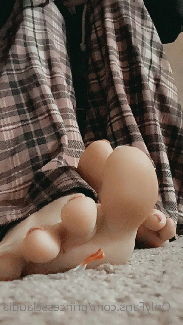 Princess Claudia [ princessclaudia ] Onlyfans leaked photo 5364253 on Hotleaks.tv