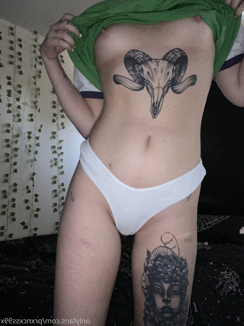 prxncxss99x Onlyfans leaked photo 5047347 on Hotleaks.tv