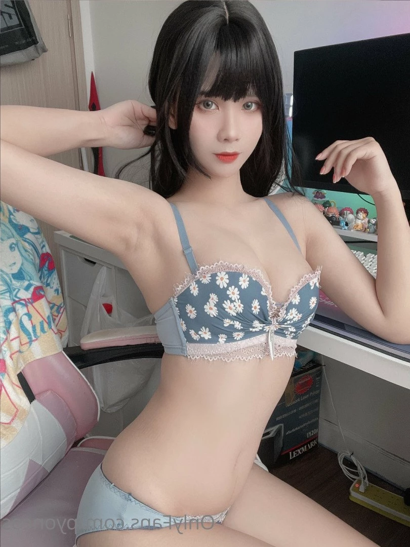 Pyon Lay [ pyoncos ] Onlyfans leaked photo 5342017 on Hotleaks.tv