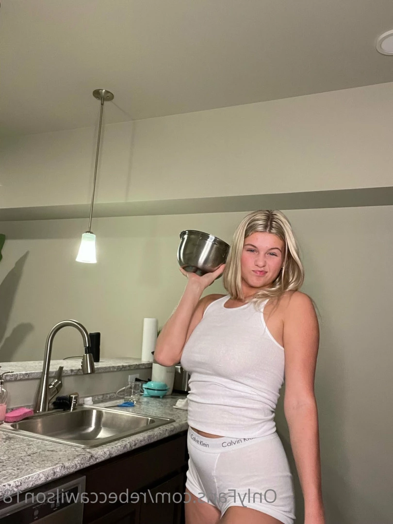 rebeccawilson18 Onlyfans leaked photo 10704157 on Hotleaks.tv