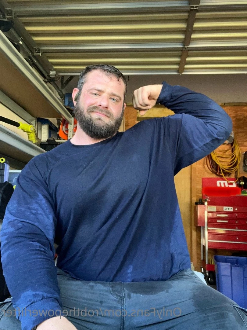 Rob [ robthepowerlifter ] Onlyfans leaked photo 5035381 on Hotleaks.tv