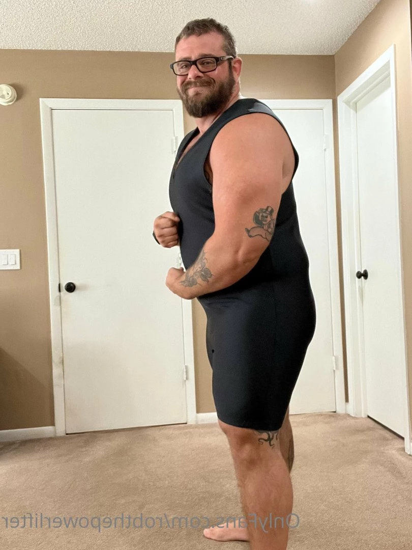 Rob [ robthepowerlifter ] Onlyfans leaked photo 5035780 on Hotleaks.tv