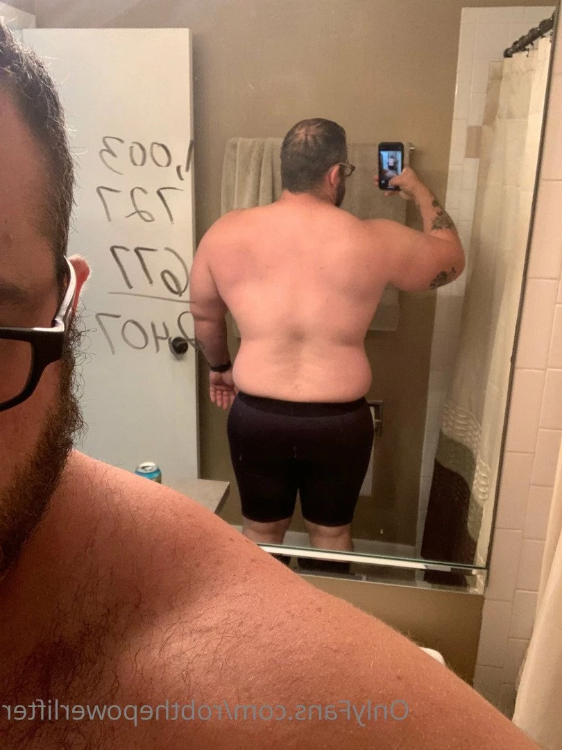 Rob [ robthepowerlifter ] Onlyfans leaked photo 5035844 on Hotleaks.tv