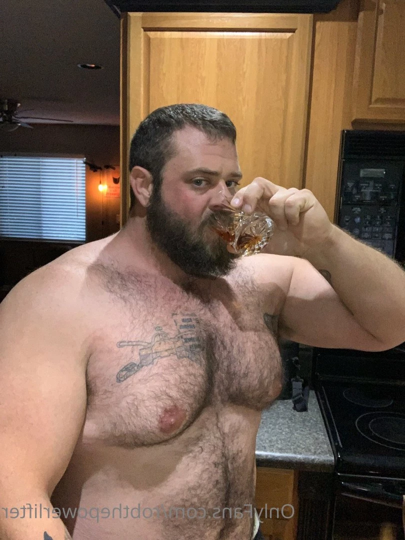 Rob [ robthepowerlifter ] Onlyfans leaked photo 5035920 on Hotleaks.tv