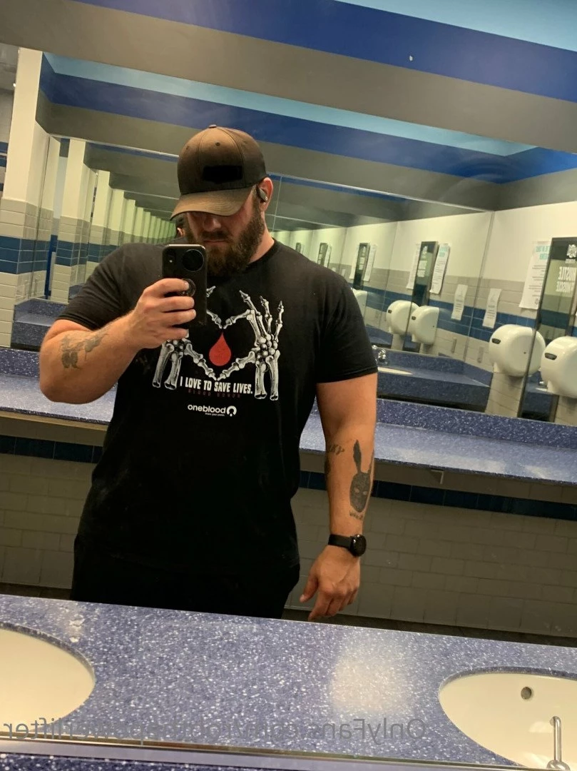Rob [ robthepowerlifter ] Onlyfans leaked photo 5036885 on Hotleaks.tv
