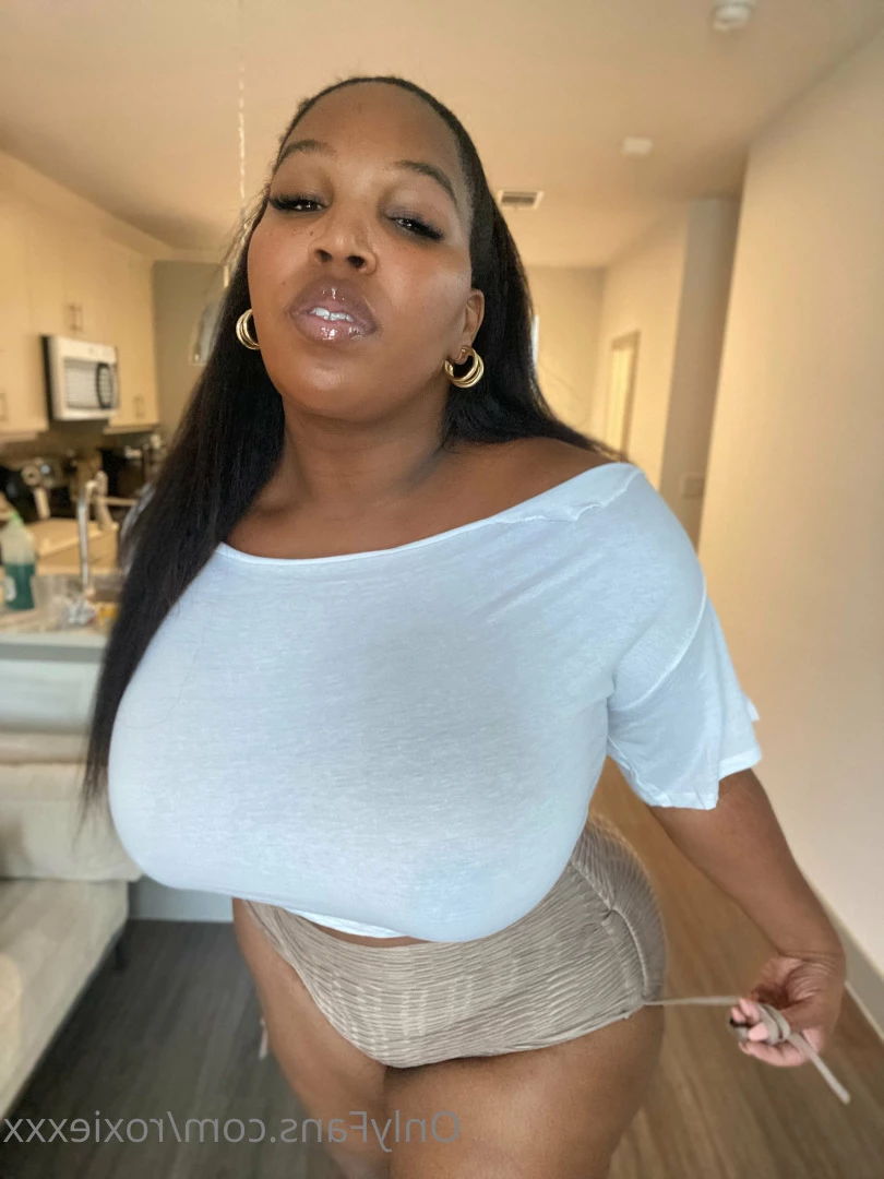 roxiexxx Onlyfans leaked photo 9311109 on Hotleaks.tv