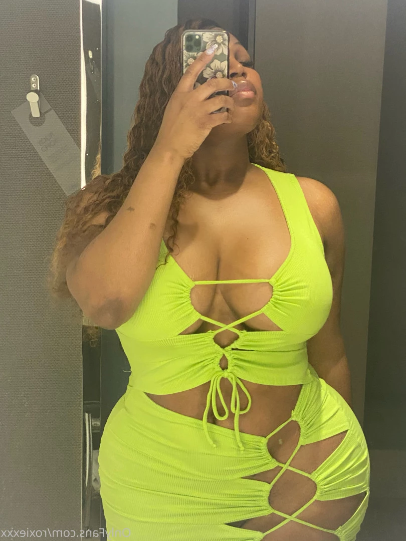 roxiexxx Onlyfans leaked photo 9313423 on Hotleaks.tv
