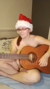 5327819
