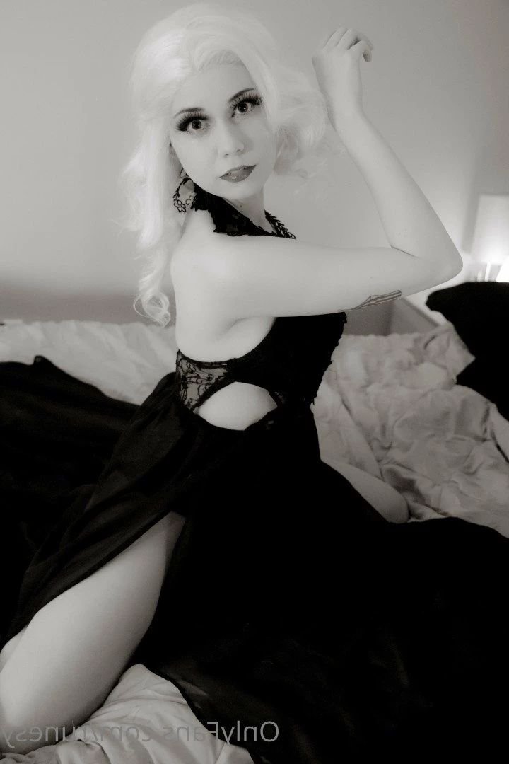 Lady [ runesy ] Onlyfans leaked photo 5045266 on Hotleaks.tv