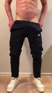 5330038