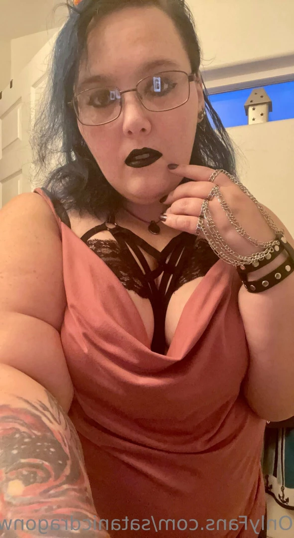 satanicdragonwitch Onlyfans leaked photo 10841697 on Hotleaks.tv