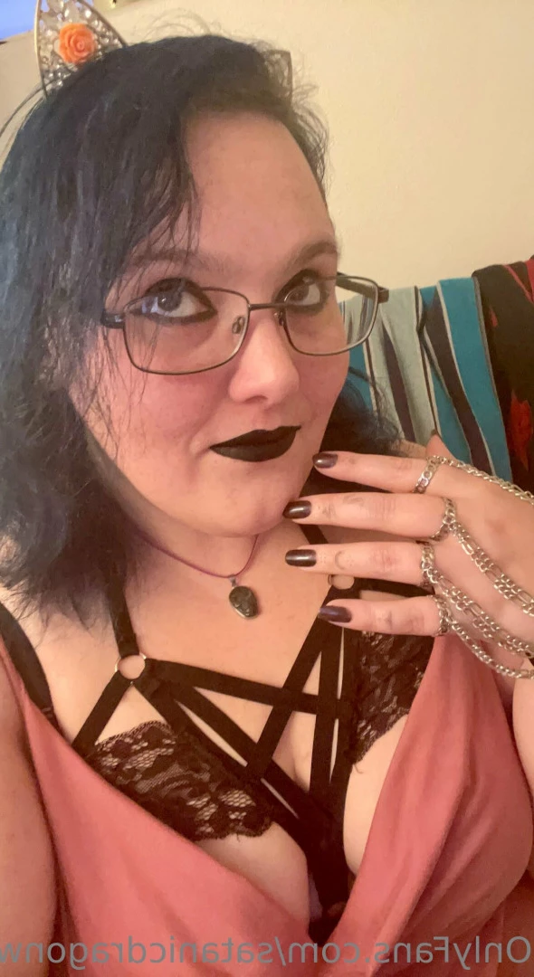 satanicdragonwitch Onlyfans leaked photo 10841712 on Hotleaks.tv