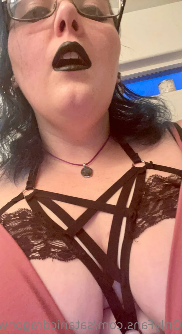 satanicdragonwitch Onlyfans leaked photo 10841726 on Hotleaks.tv