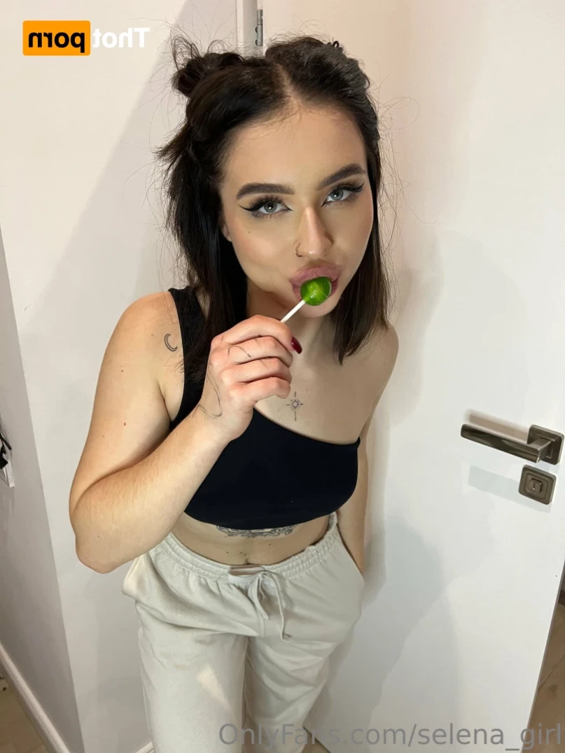 Selena [ selena_girl ] Onlyfans leaked photo 14827876 on Hotleaks.tv