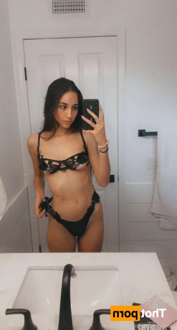 Izzy Green [ izzygreen ] Onlyfans leaked photo 11358842 on Hotleaks.tv