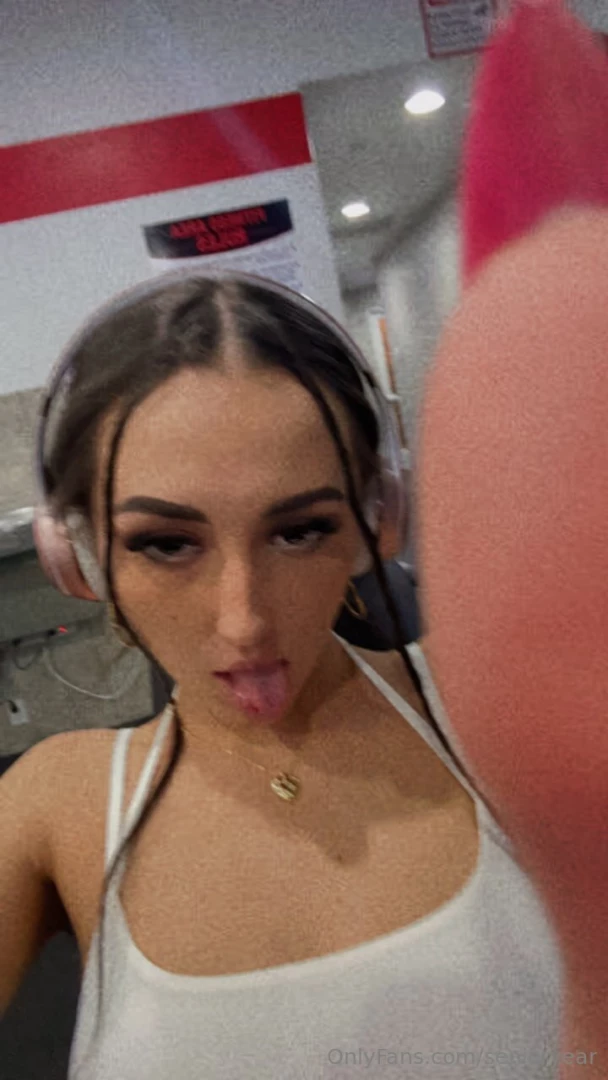 Alexis ⚽️💖✨ [ senioryear ] Onlyfans leaked photo 18136586 on Hotleaks.tv