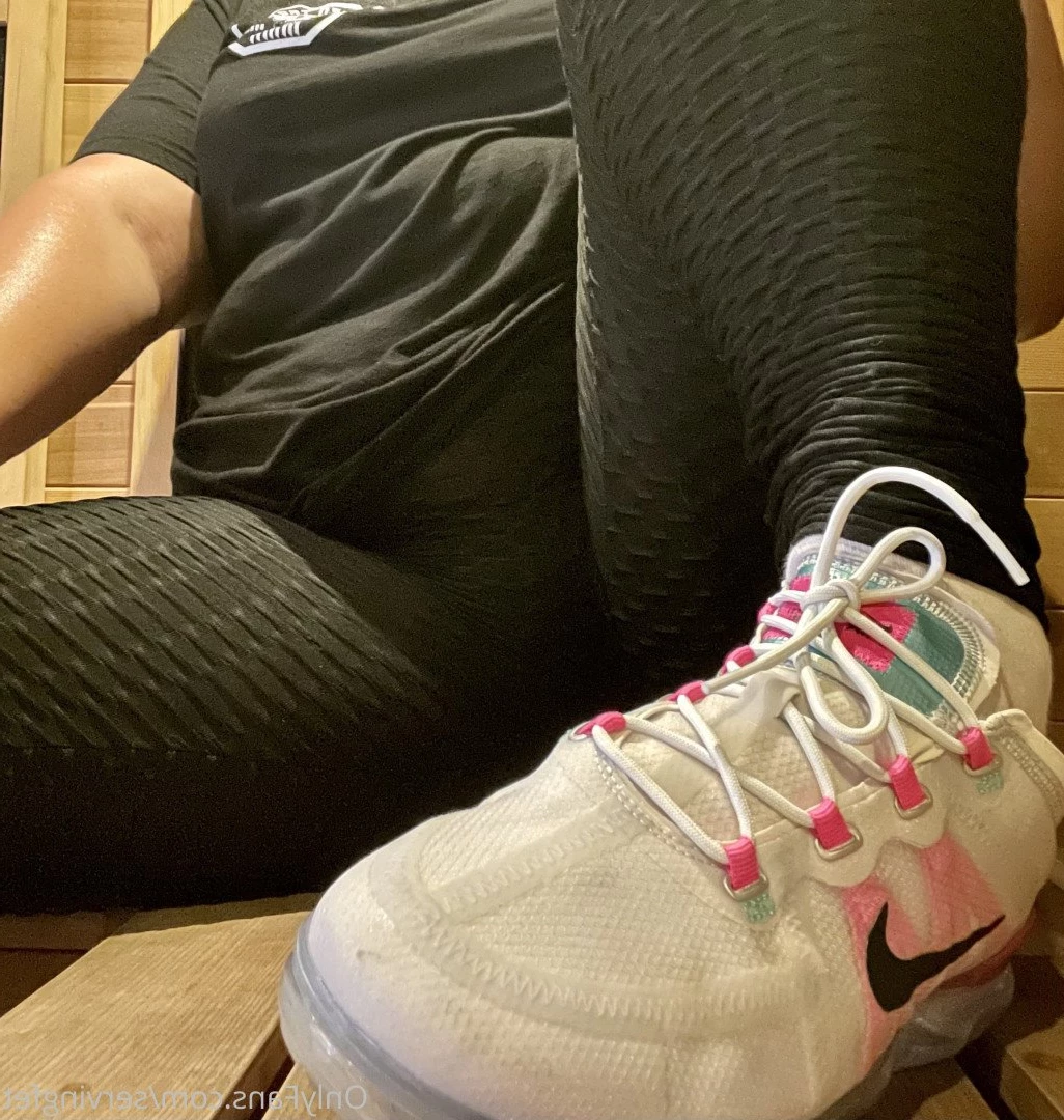 SERVINGBAREFEET [ servingfet ] Onlyfans leaked photo 5042979 on Hotleaks.tv