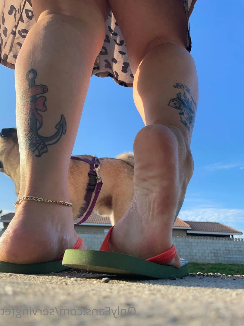 SERVINGBAREFEET [ servingfet ] Onlyfans leaked photo 5043631 on Hotleaks.tv