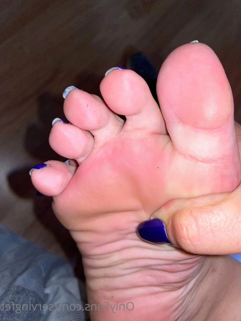 SERVINGBAREFEET [ servingfet ] Onlyfans leaked photo 5044129 on Hotleaks.tv