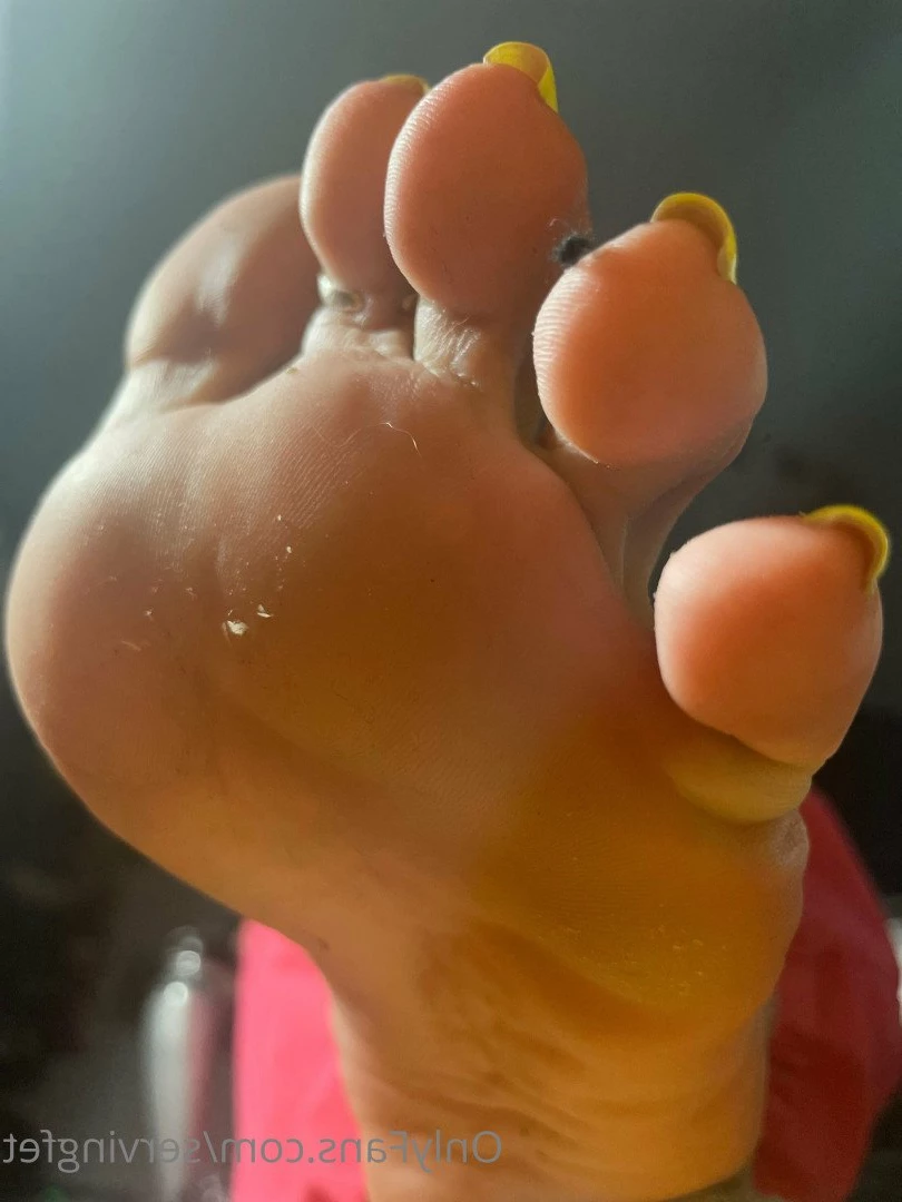 SERVINGBAREFEET [ servingfet ] Onlyfans leaked photo 5044245 on Hotleaks.tv
