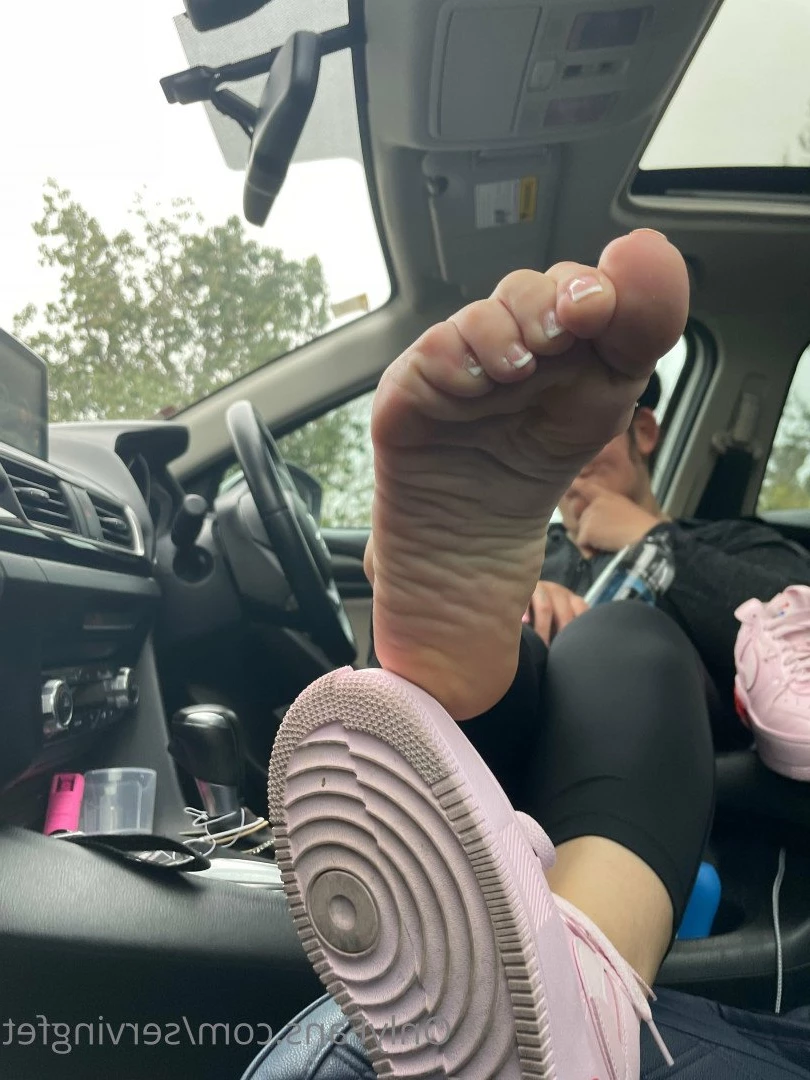 SERVINGBAREFEET [ servingfet ] Onlyfans leaked photo 5044481 on Hotleaks.tv
