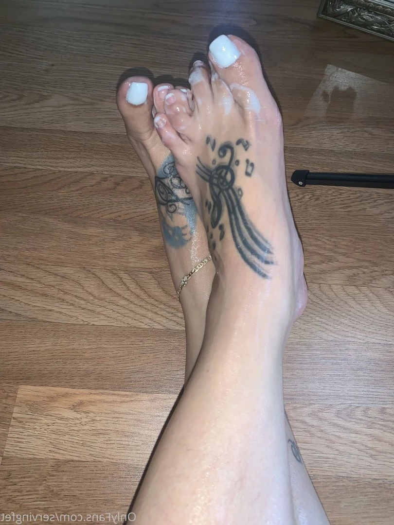 SERVINGBAREFEET [ servingfet ] Onlyfans leaked photo 5045819 on Hotleaks.tv