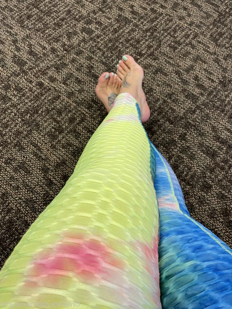 SERVINGBAREFEET [ servingfet ] Onlyfans leaked photo 5046092 on Hotleaks.tv