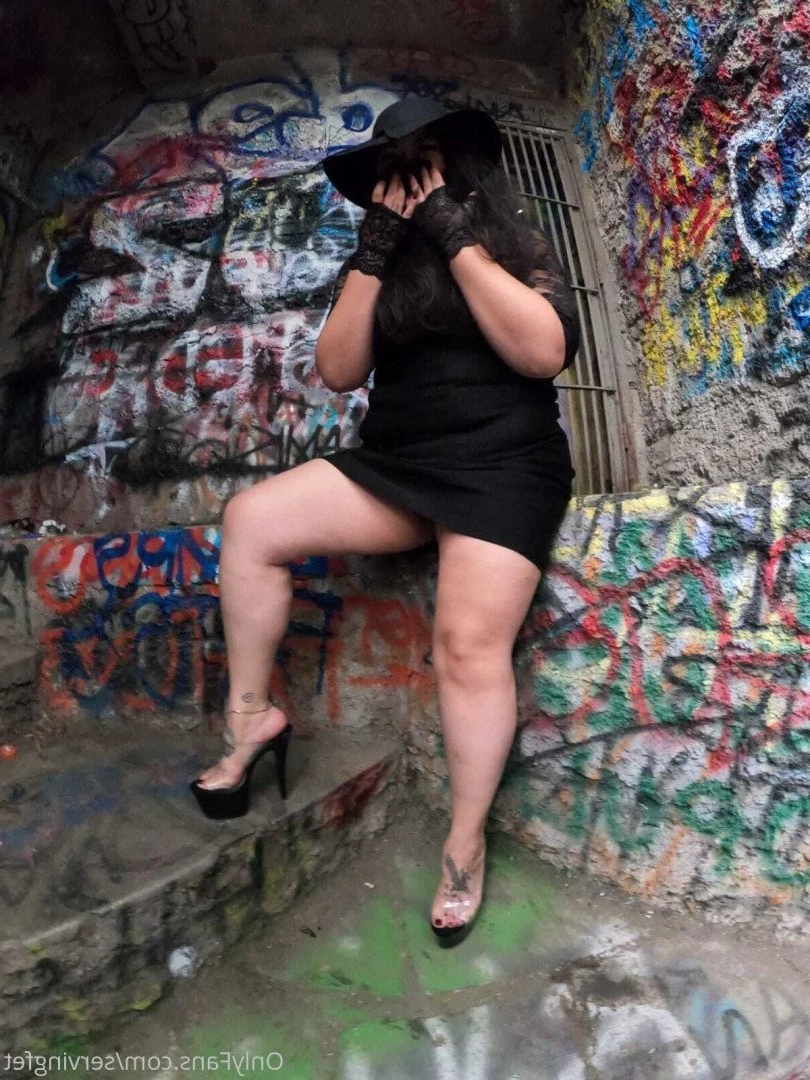 SERVINGBAREFEET [ servingfet ] Onlyfans leaked photo 5046643 on Hotleaks.tv