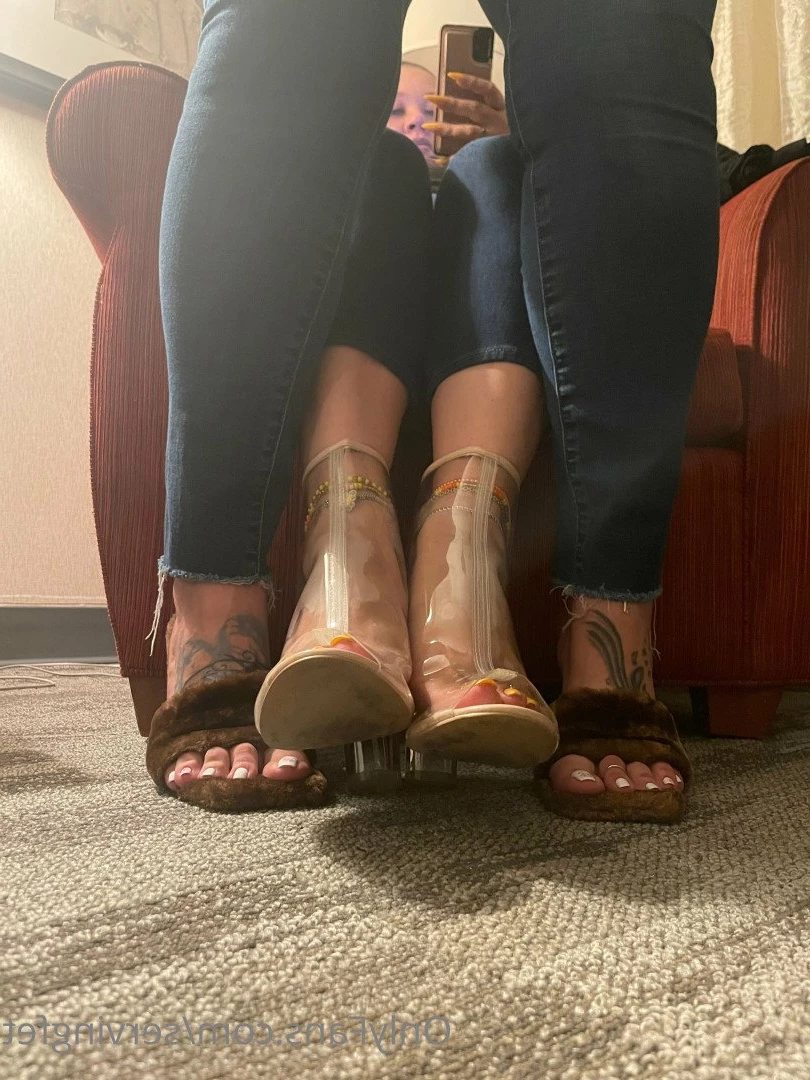 SERVINGBAREFEET [ servingfet ] Onlyfans leaked photo 5046841 on Hotleaks.tv