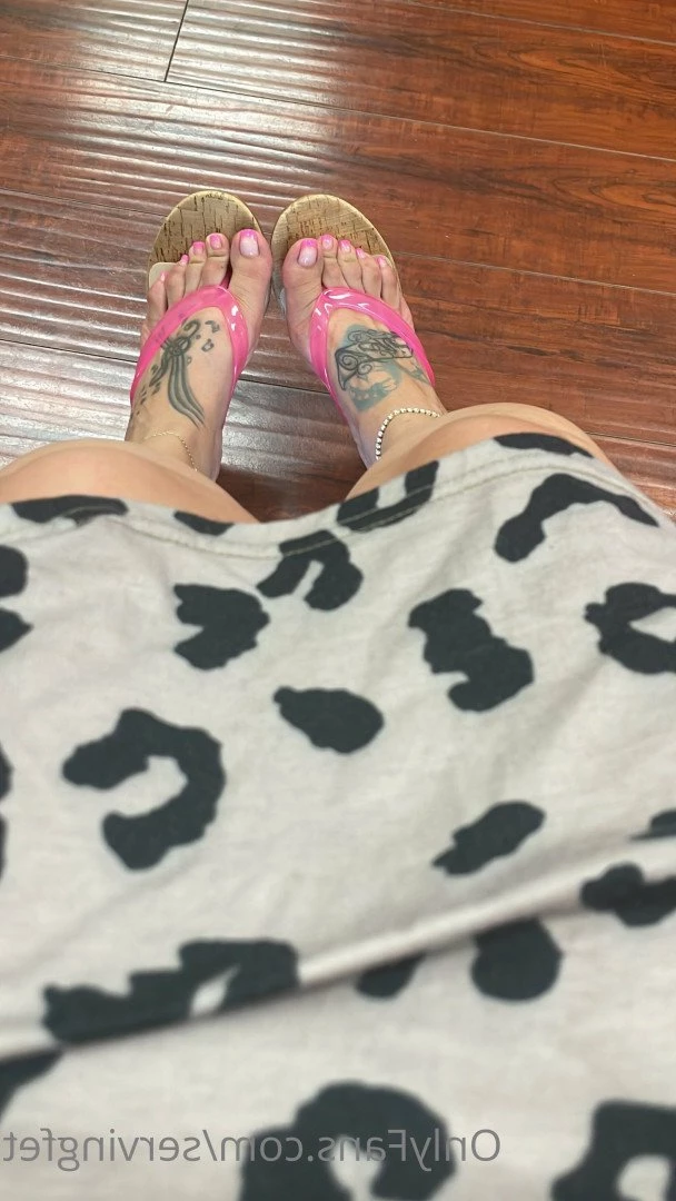 SERVINGBAREFEET [ servingfet ] Onlyfans leaked photo 5047199 on Hotleaks.tv