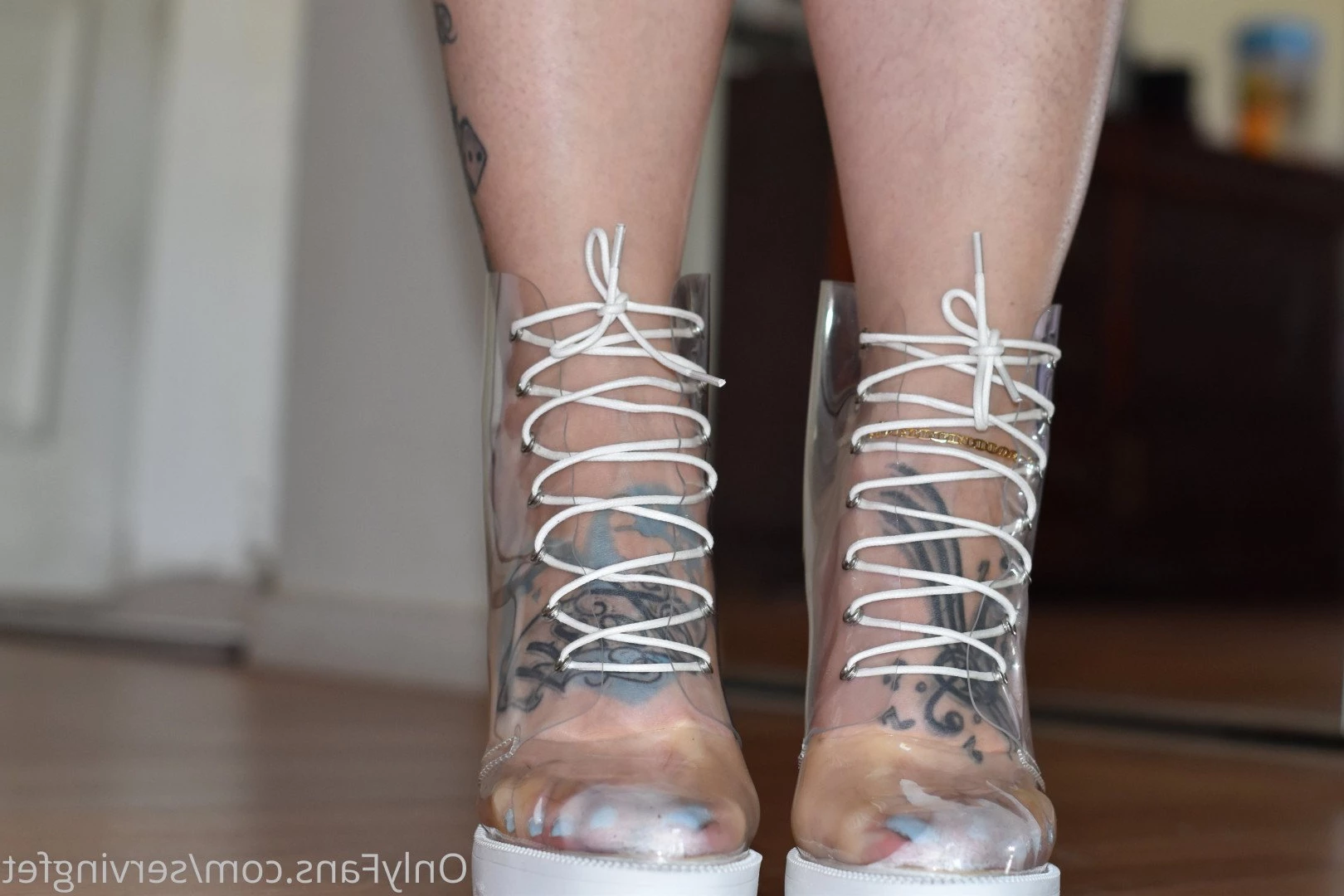 SERVINGBAREFEET [ servingfet ] Onlyfans leaked photo 5047447 on Hotleaks.tv