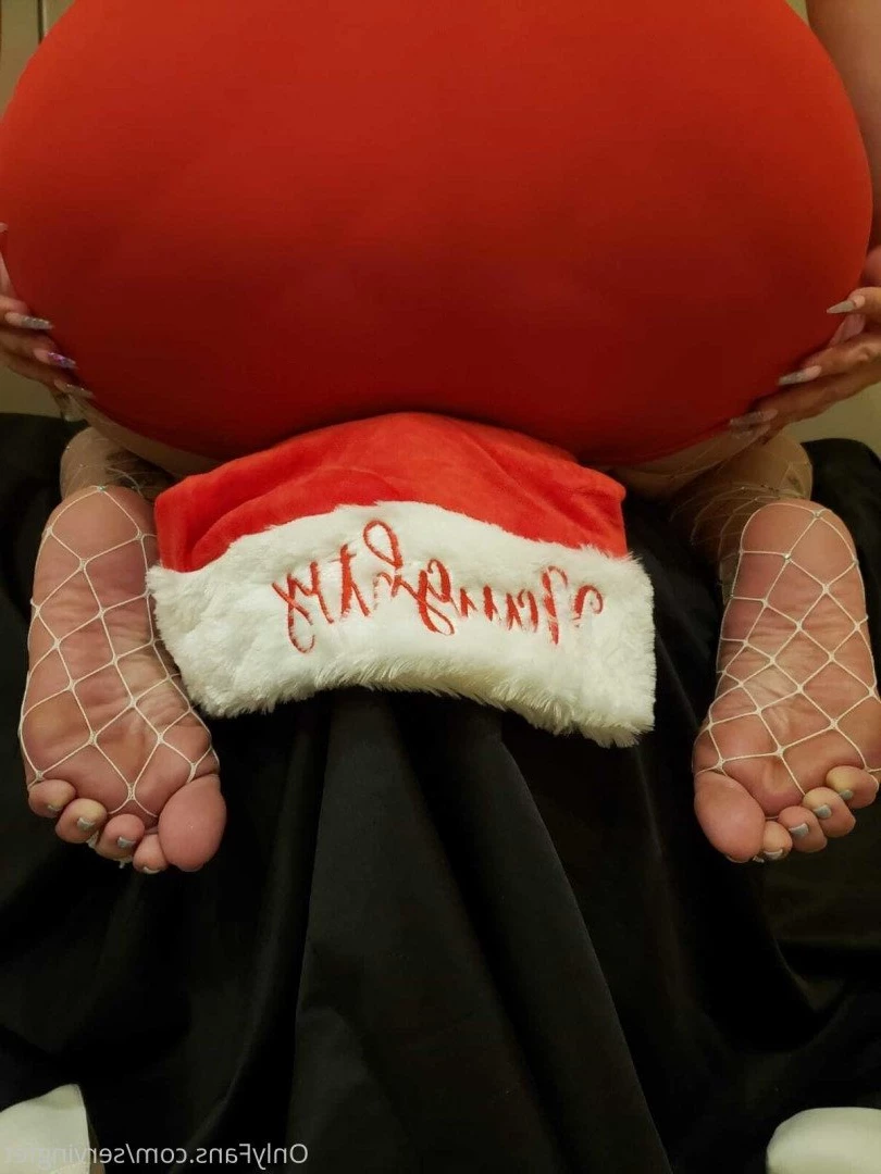 SERVINGBAREFEET [ servingfet ] Onlyfans leaked photo 5047469 on Hotleaks.tv