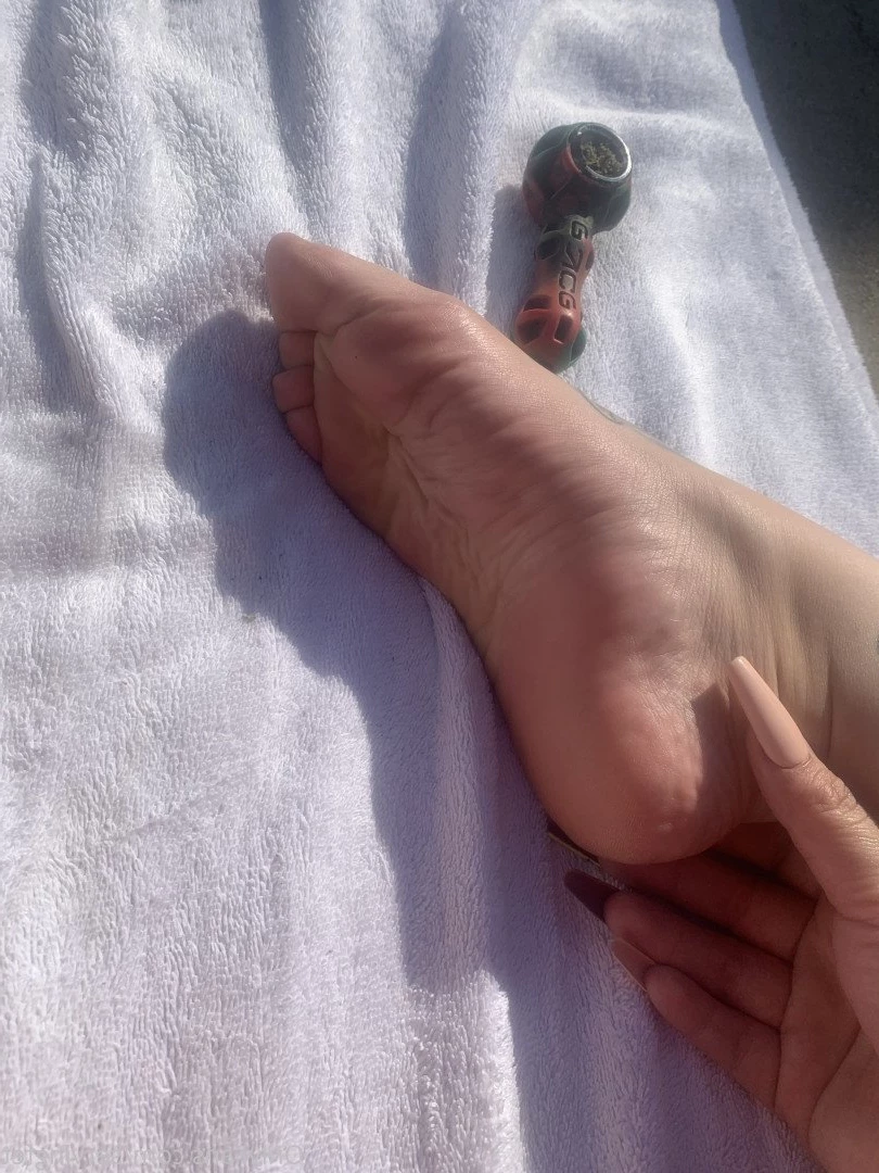 SERVINGBAREFEET [ servingfet ] Onlyfans leaked photo 5048245 on Hotleaks.tv