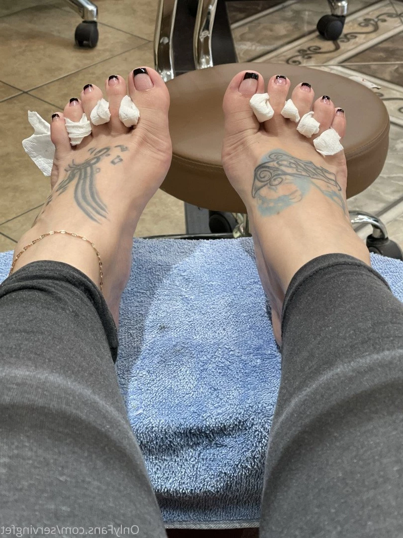 SERVINGBAREFEET [ servingfet ] Onlyfans leaked photo 5048759 on Hotleaks.tv