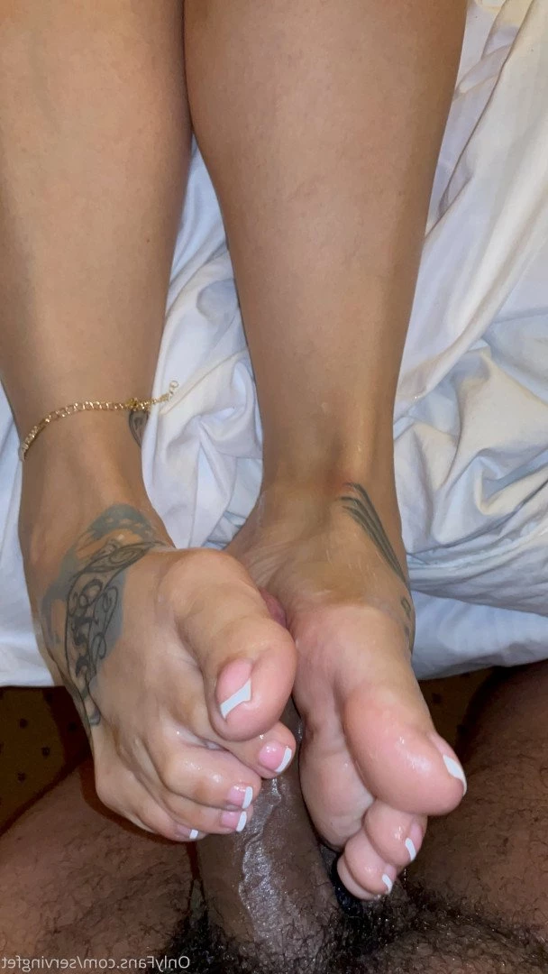 SERVINGBAREFEET [ servingfet ] Onlyfans leaked photo 5049162 on Hotleaks.tv