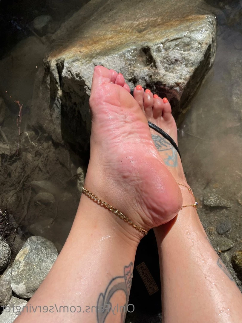 SERVINGBAREFEET [ servingfet ] Onlyfans leaked photo 5050418 on Hotleaks.tv